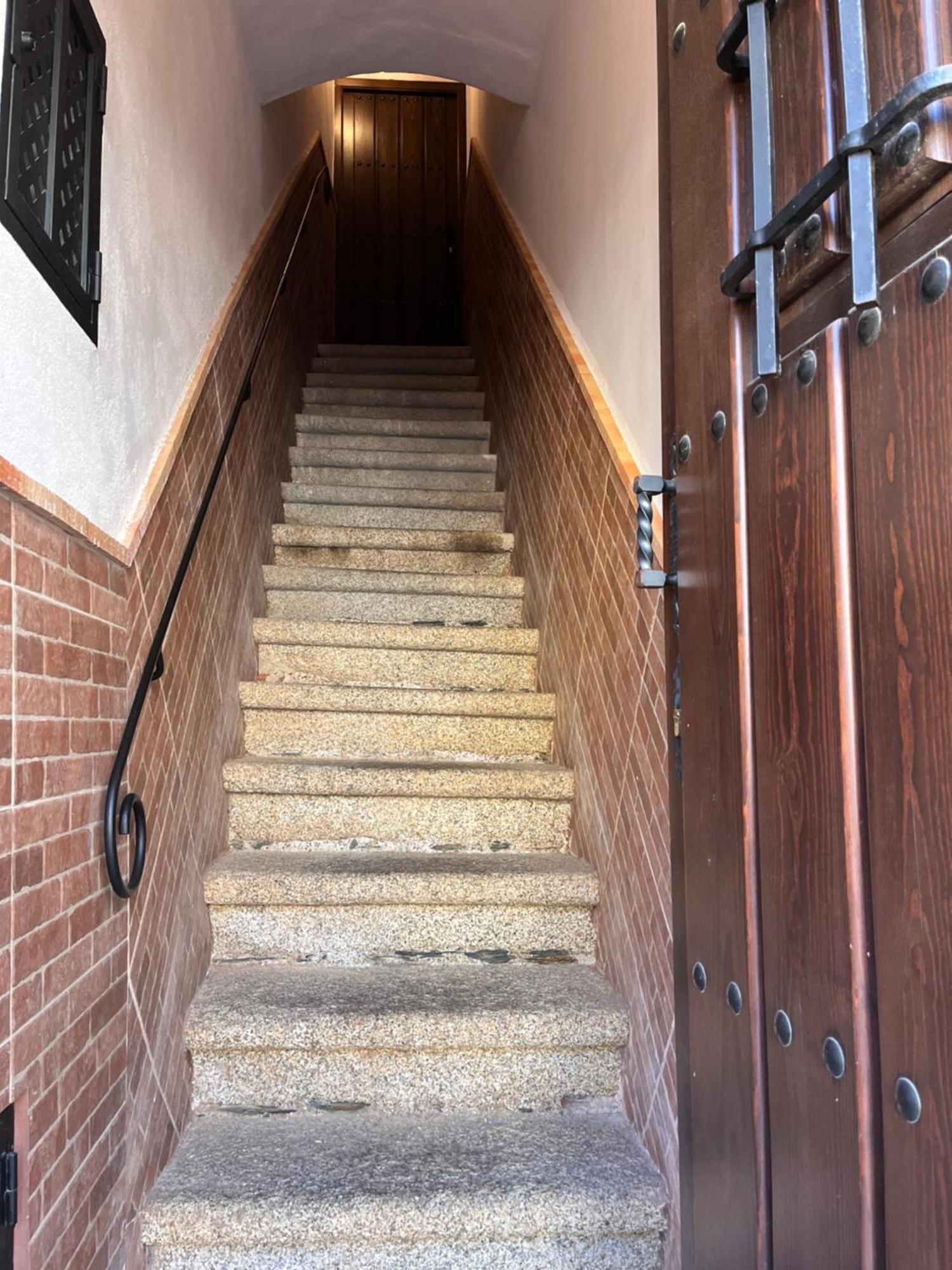 Elegante Apartamento Para 5 En El Centro De Caceres Con Wifi Exterior photo